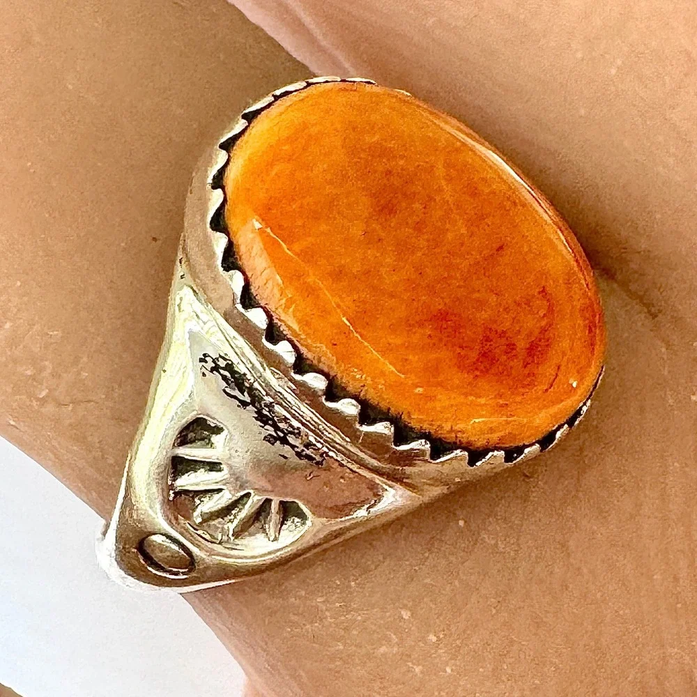 Orange Spiny Oyster Navajo Band Sz 8 Ring 15mm Signed ML Handmade‎ Native